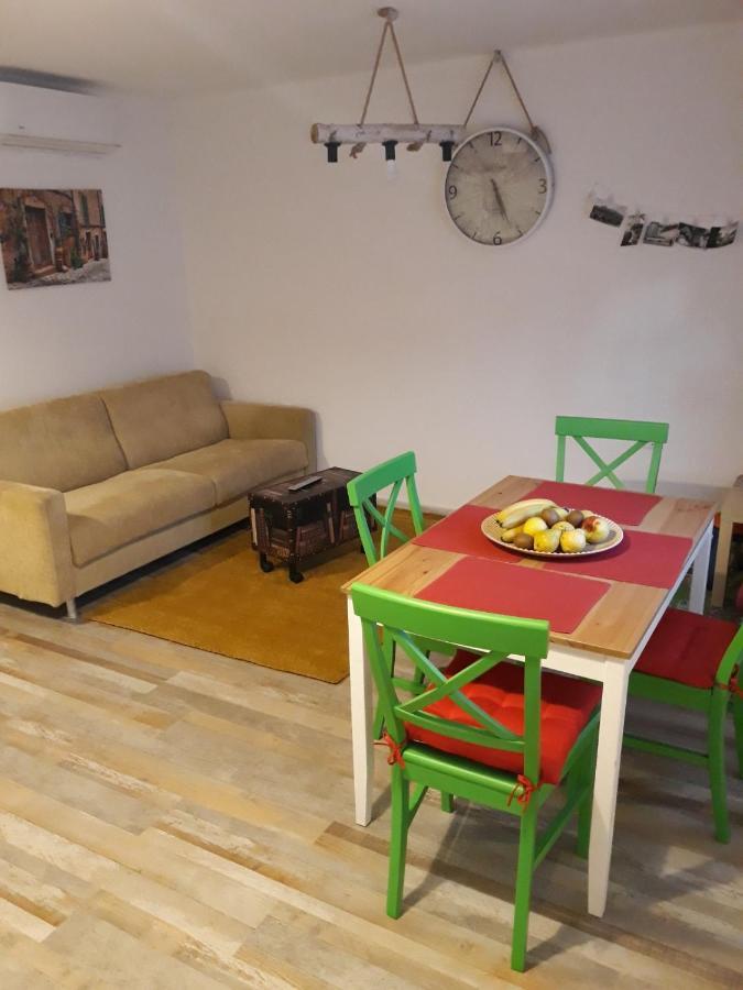Tri Srece Apartment Ogulin Exterior foto