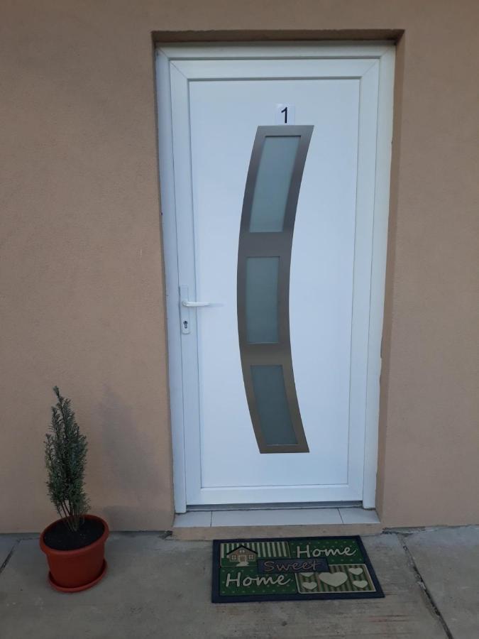 Tri Srece Apartment Ogulin Exterior foto
